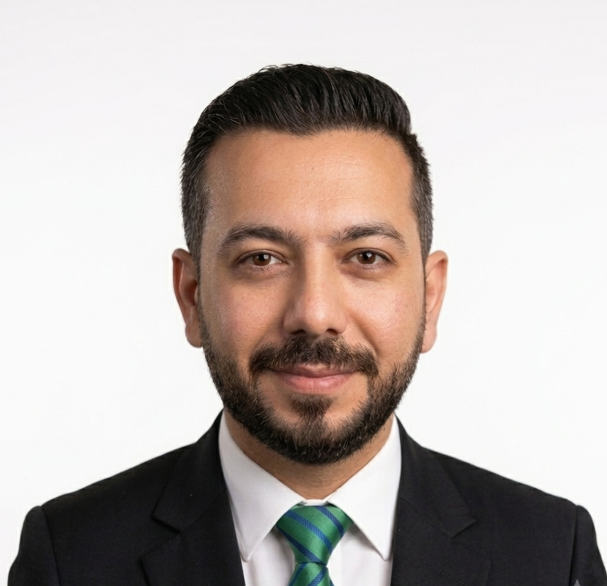 زهير سالم احمد